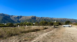 LOTE DE 1.077M EN CASCADAS