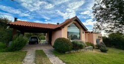 EXCELENTE CASA EN «BARRIO CERRADO CASCADAS»